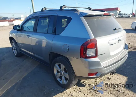 2015 Jeep Compass Sport из США, поврежденный, VIN 1C4NJDBB7FD135390